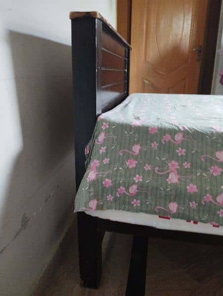 SINGLE BED WITH MATTRESS 4