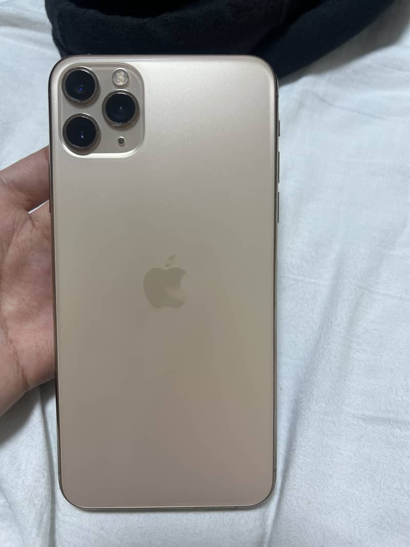 Iphone 11 Pro Max. 256 GB, PTA approved 1