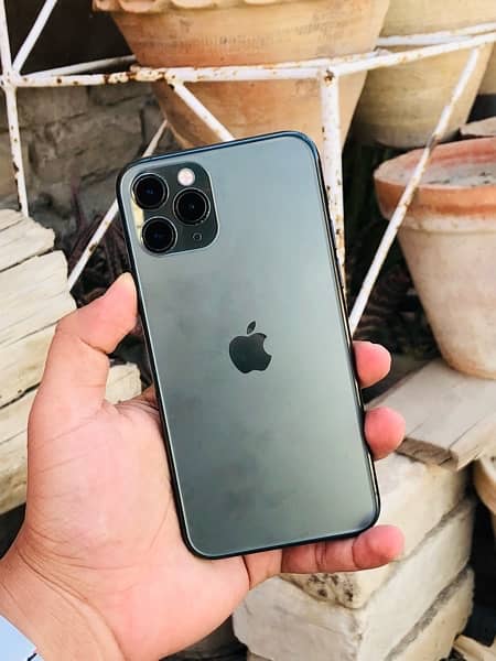 IPHONE 11 PRO (PTA) Box 1