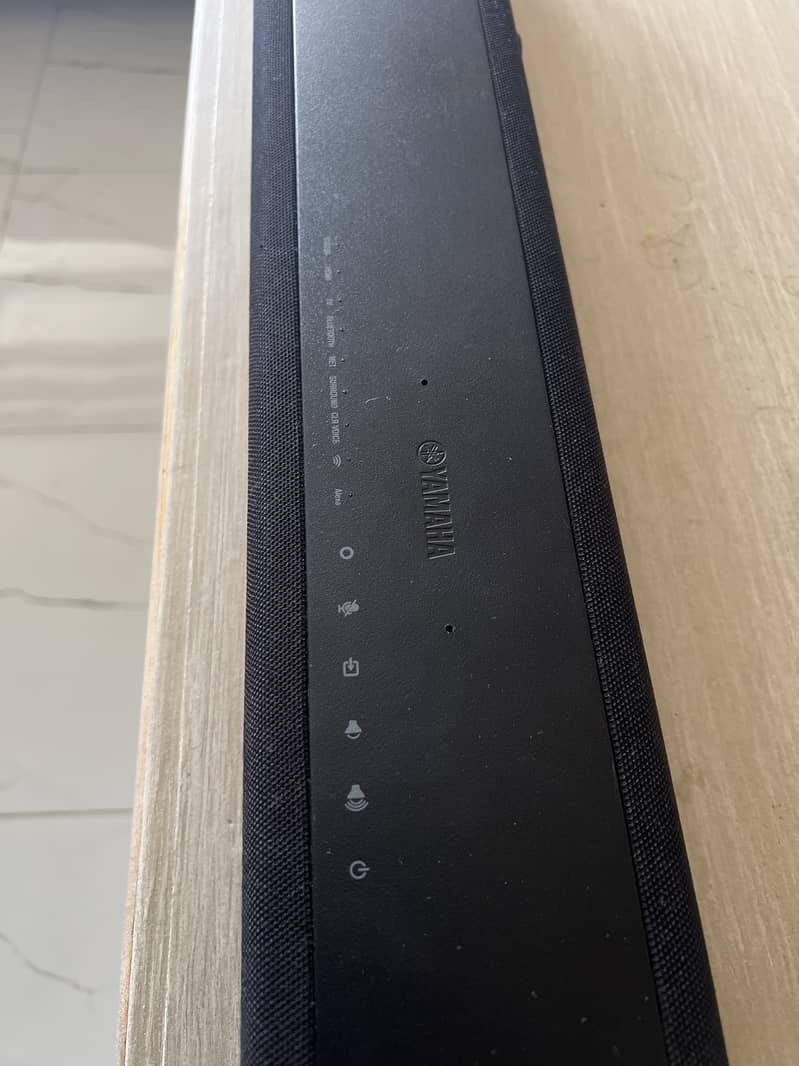 YAMAHA SOUND BAR FOR SALE 3