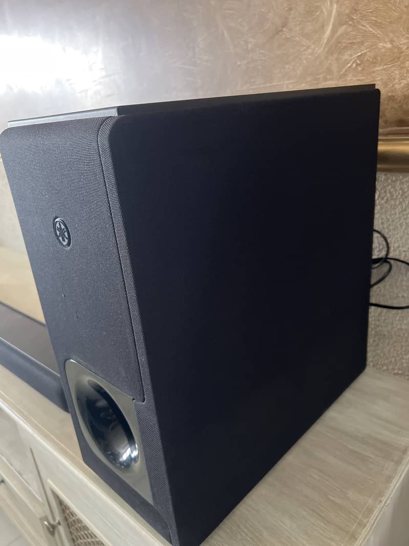 YAMAHA SOUND BAR FOR SALE 4