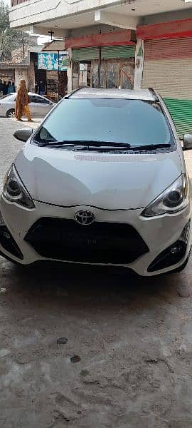 Toyota Aqua 2015 1