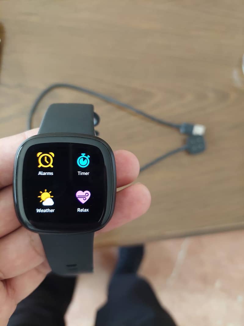 Fitbit Versa 3 3