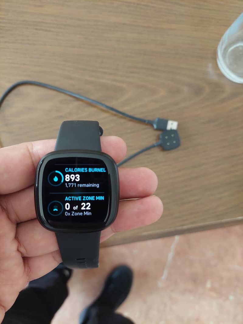 Fitbit Versa 3 5