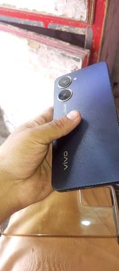 vivo y03 for sale just like brand new phone 10 month Wrantey left