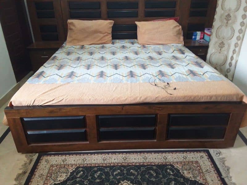 A complete bed set 5