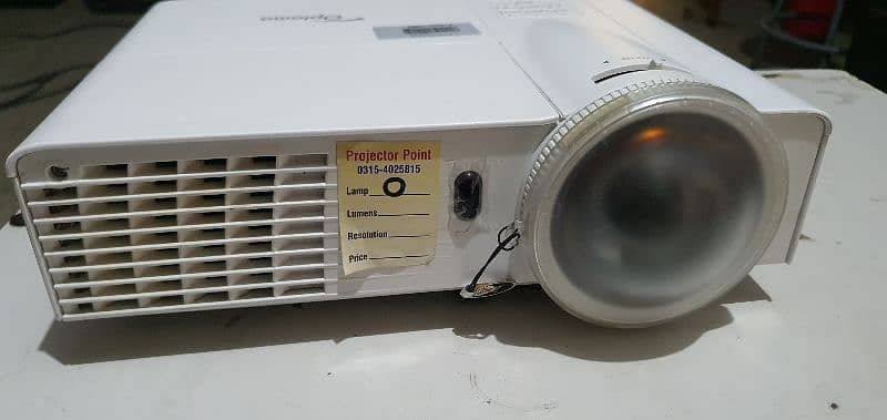 Optoma GT760 Projector  1080P Home Video Projector condition 10 by 10 1