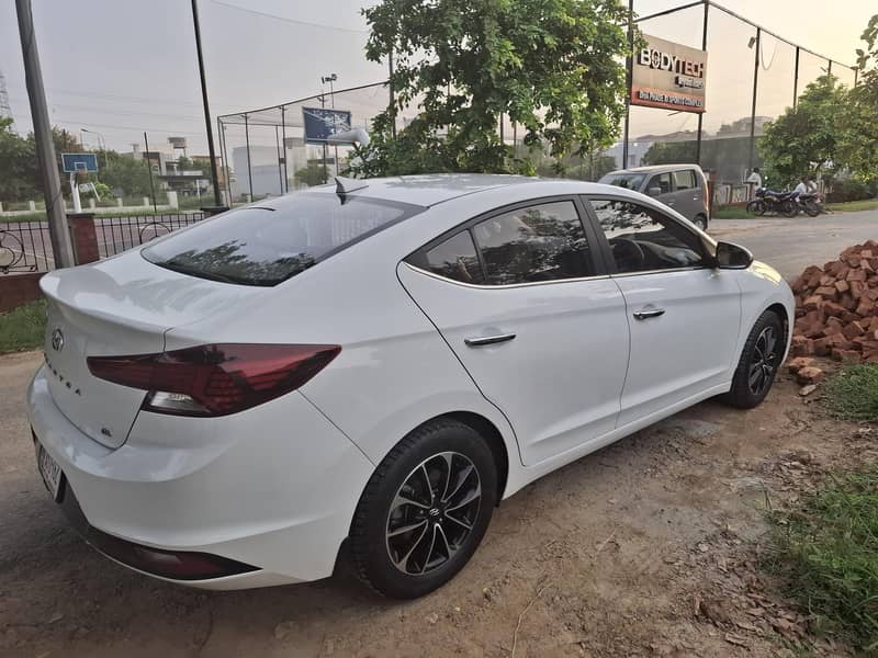 Hyundai Elantra 2022 GL 6