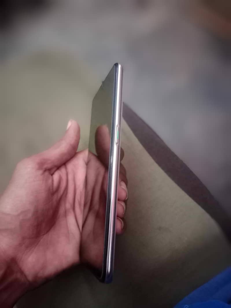 Oppo Reno z PTA Approved 3