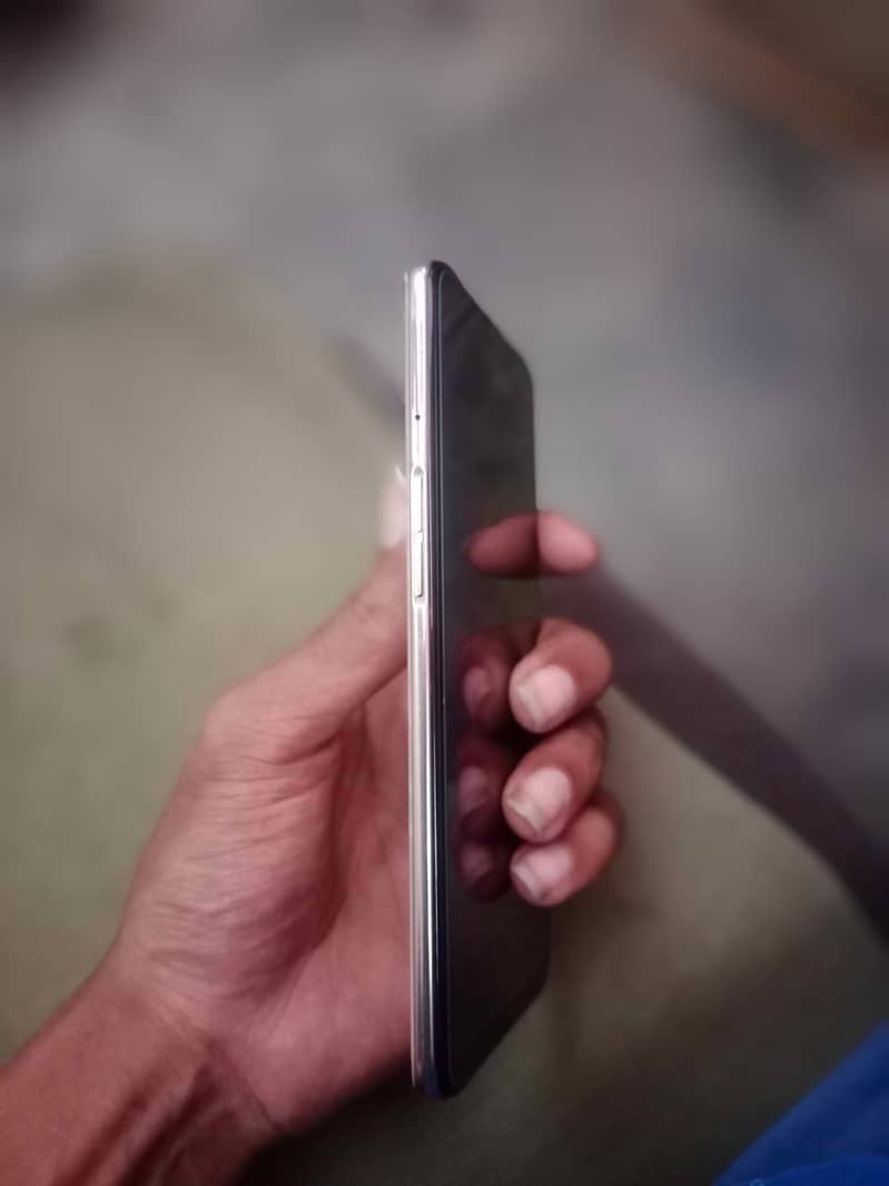 Oppo Reno z PTA Approved 4