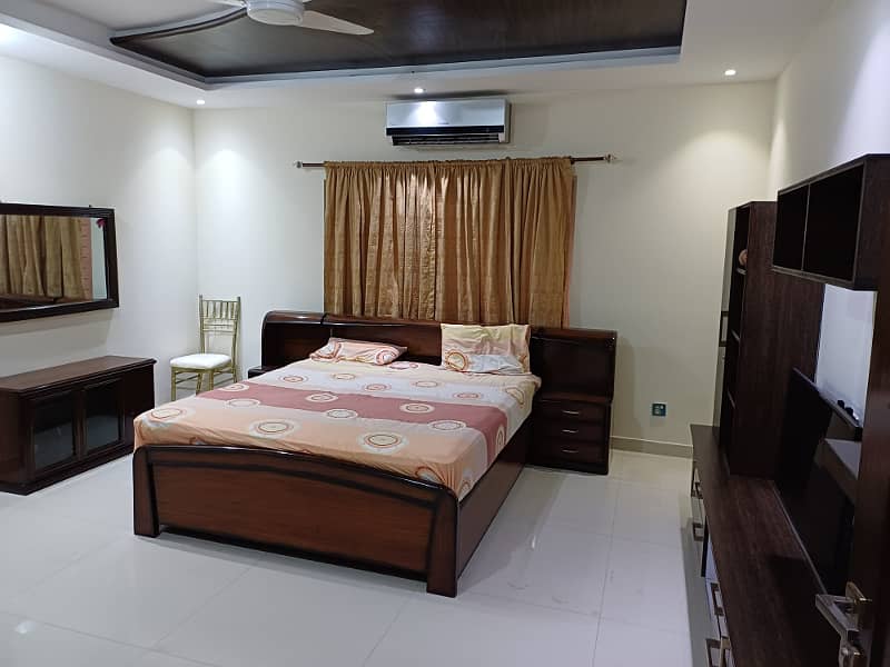 1 Kanal Fully Furnished House For Rent in Bahria Town Lahore 8