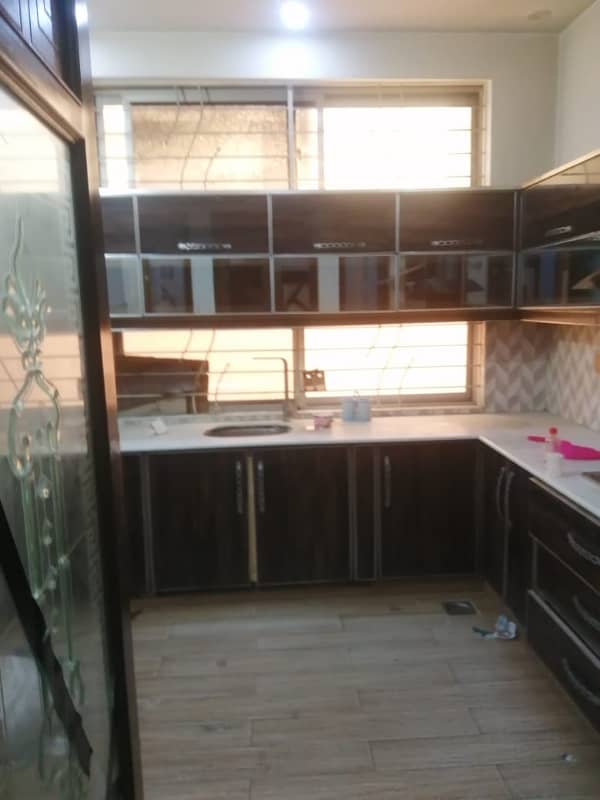 10 marla lower portion for rent in F2 block near Lacas school Johar town Lahore 7