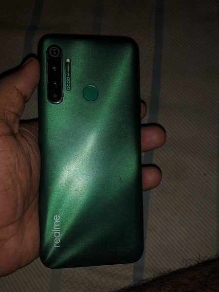 realme 5i 4 64 7