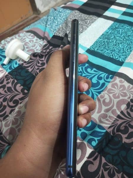 One plus 7 pro 12gb ram 256gb need cash no exchange 
no scratc 7