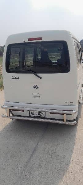 Toyota Pixis Van 1