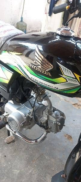 Honda 70 bike orignal condition me hai 3