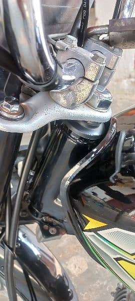 Honda 70 bike orignal condition me hai 9