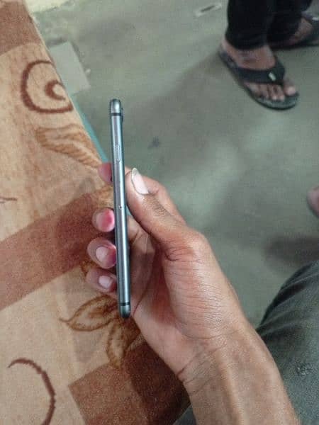 I, phone 8 non panel damage Baki okay 2