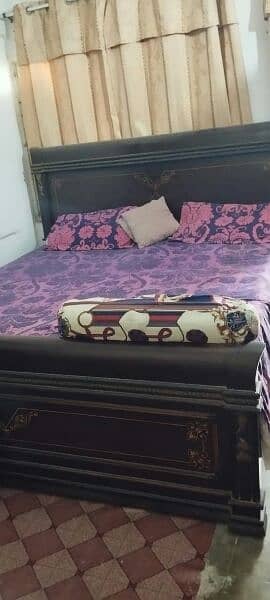 bed and mattress and dressing table for sell 1