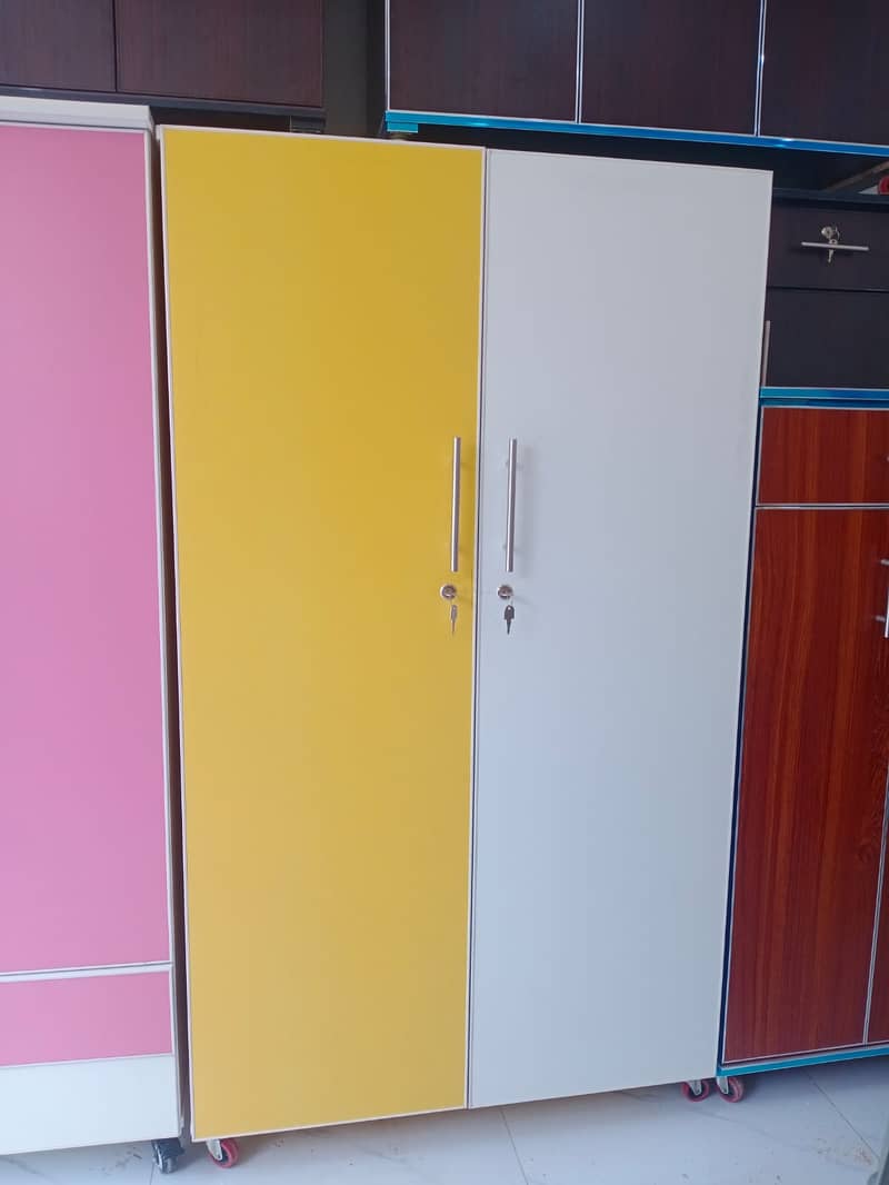 wardrobe for sale/coloured cupboard/Almirah/lamineted almarii 6