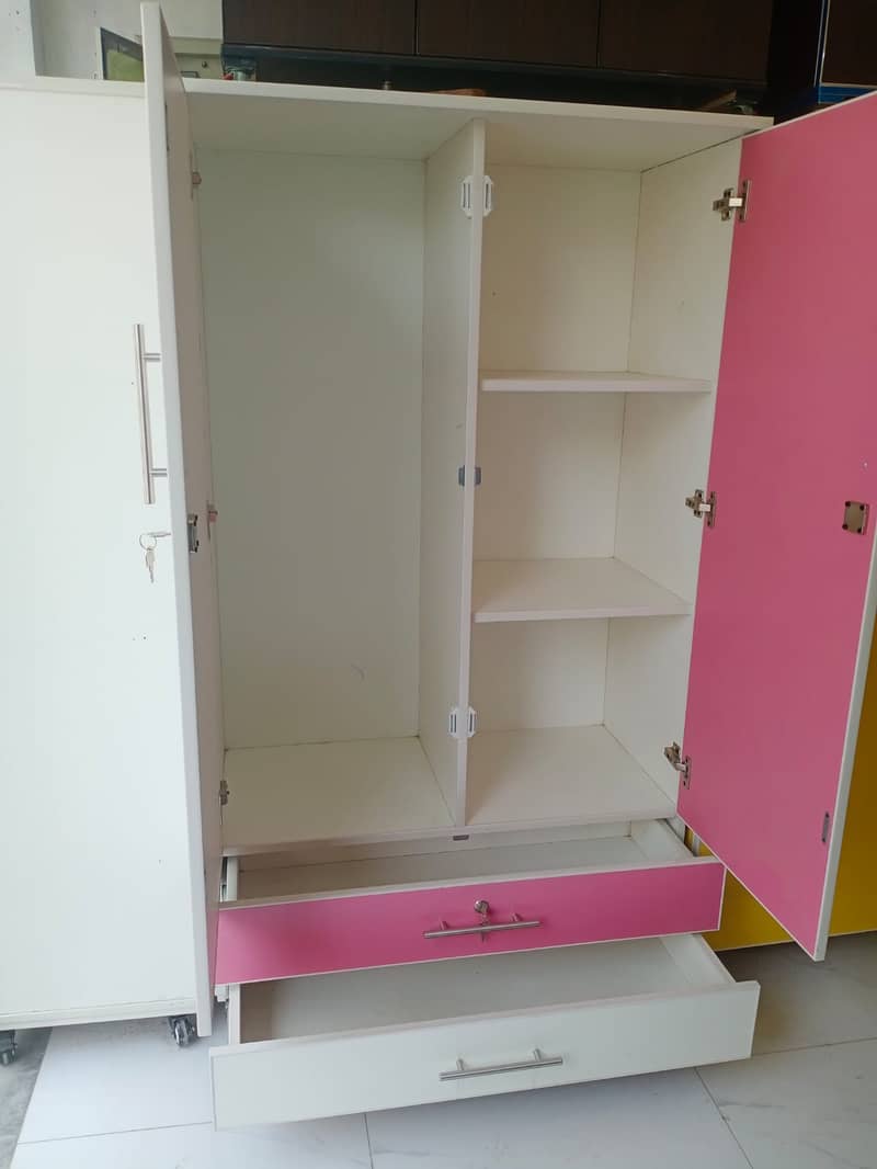 wardrobe for sale/coloured cupboard/Almirah/lamineted almarii 7