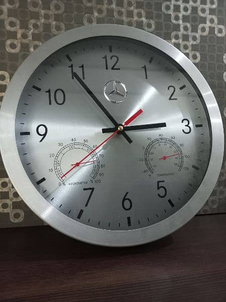 Mercedes wall clock 0