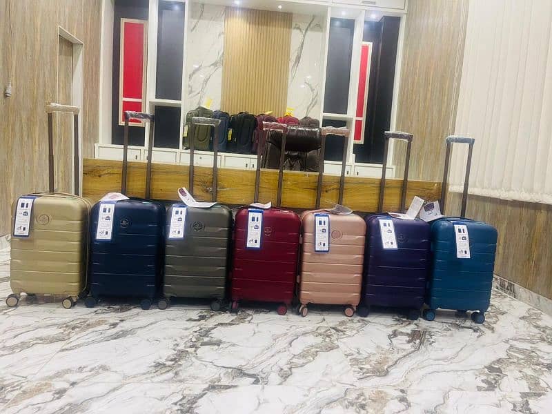 Luggage - Trolly Bags - Fiber Luggage - 4 wheels suitcase - Attachii 1