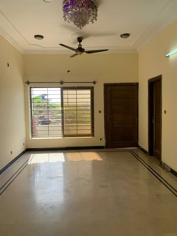 Upper Portion 10 Marla For rent In E-11 3