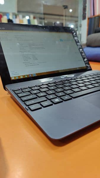 Asus mini laptop 2