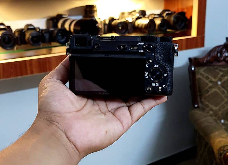 Sony a6500 (Complete box) 2