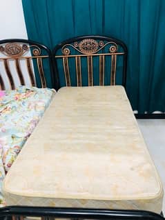 2 single beds iron with mattress