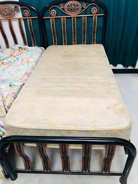 2 single beds iron with mattress 3