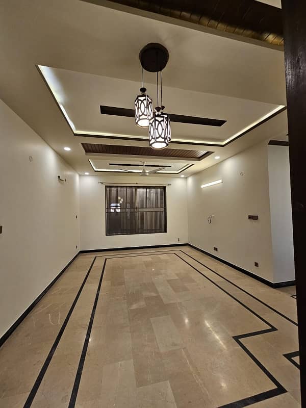 7 Marlas Ground floor All Facilities Near Market And Park G-13/2 10