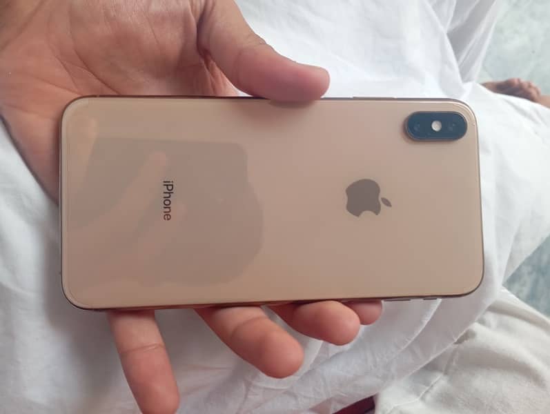 IPHONE XS MAX GOLD COLOUR 8