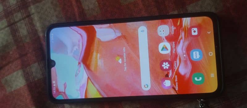 Samsung A70  6/128 bilkul ok pis he vip werking me 5