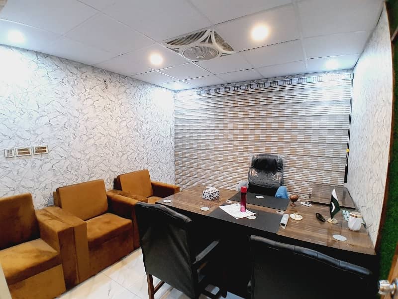 MAIN ROAD FACING OFFICE FOR RENT GULSHAN NEAR PARADISE BEKAR 6