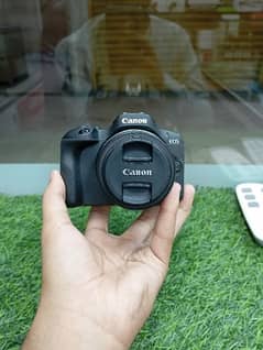 Canon eos R100+18-45