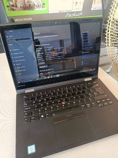 Lenovo Yoga 1 Core i7 (7th Generation) 0