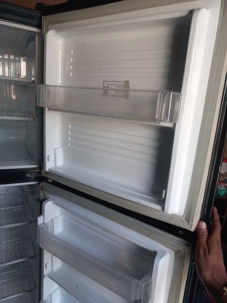 new condition fridge 10 connection urgent sale 4