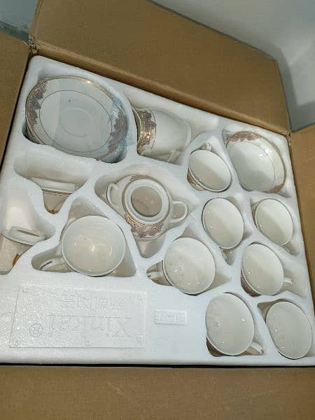 bone china 61 pices dinner set fully new set order num 3162708611 2