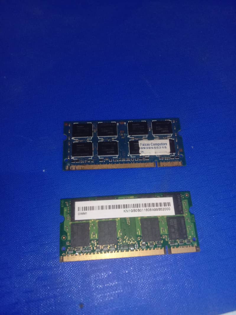 DDR2 Ram 2. GB & 1. GB For Laptop 1