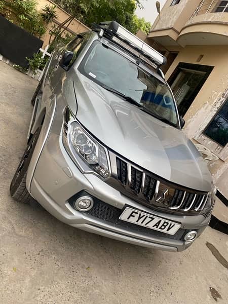 Mitsubishi L200 2016 4