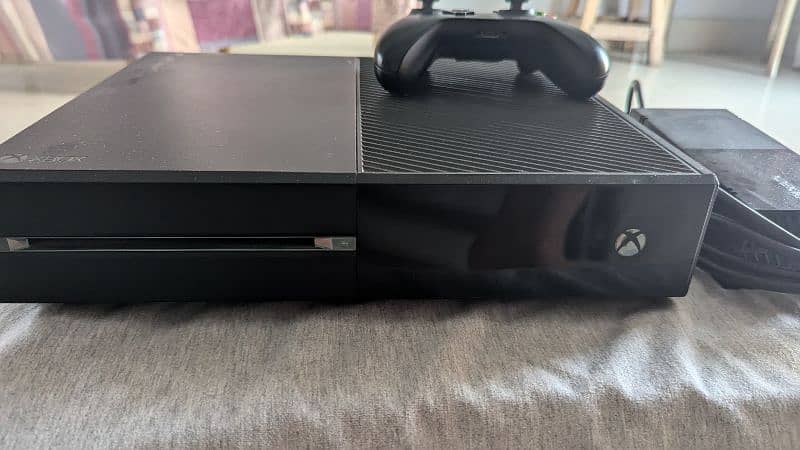 Xbox One 500Gb 1