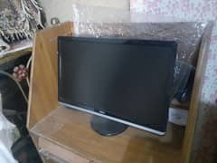 dell lcd in good condition 10/10