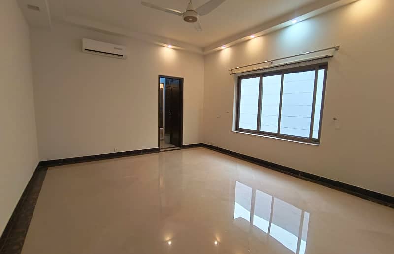 2 Kanal House for Rent in DHA Phase 5 3