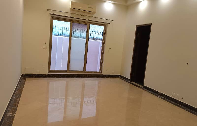 2 Kanal House for Rent in DHA Phase 5 12