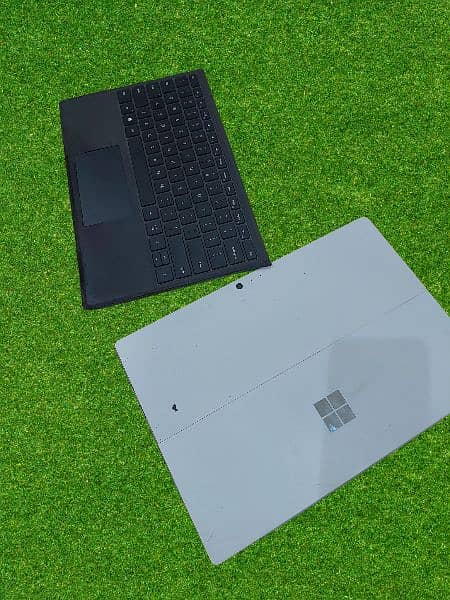 Microsoft surface pro 4 M3 6th generation 4