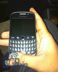 Blackberry Curve 9320 1