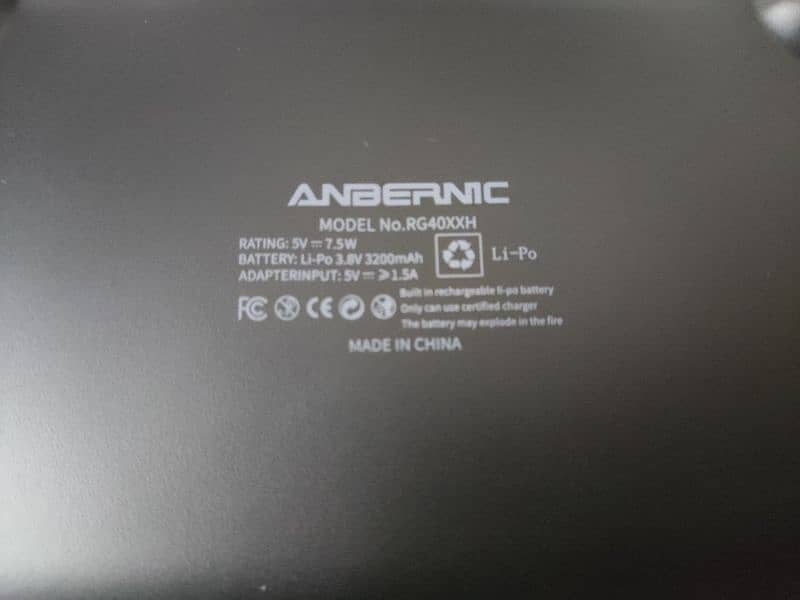 Anbernic RG40XX-H Retro Console - New 4