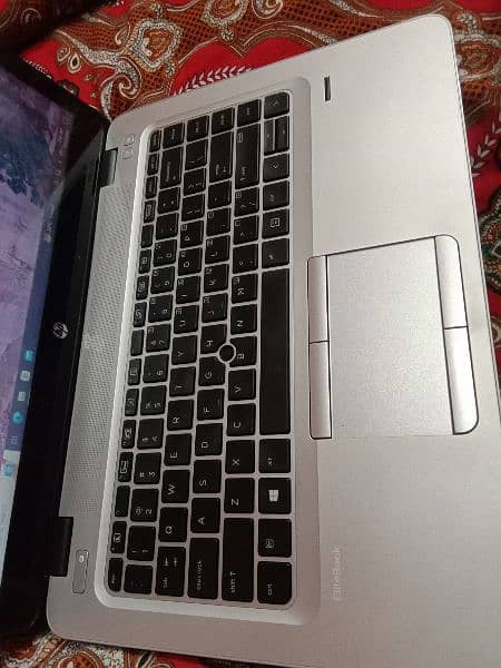 HP elite book 840 G3 1